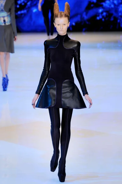 Look 33